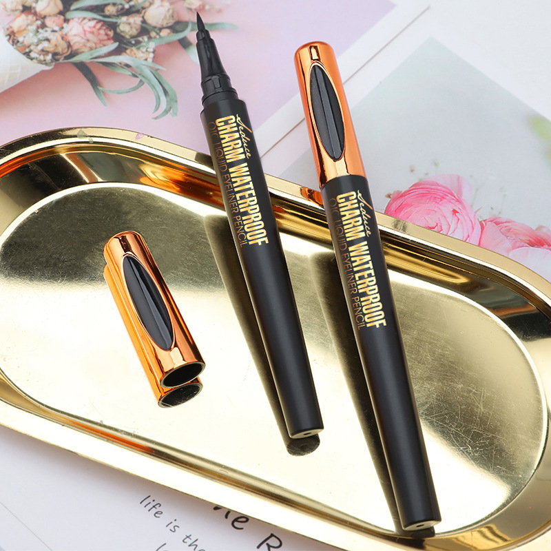 No Smudge Fade Proof Eyeliner  - Beauty Makeup Tips avis et prix
