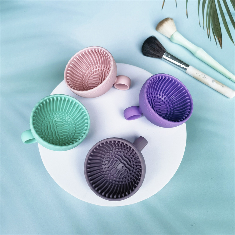 Silicone Makeup Brush Cleaner  - Beauty Makeup Box avis et prix