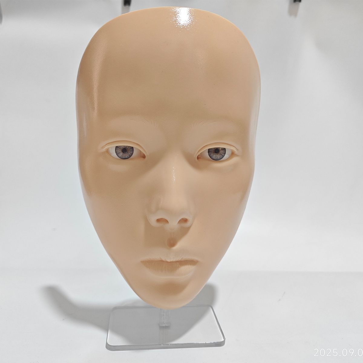 White Skin Color Full Face Reu - Beauty Makeup Academy avis et prix